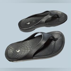 🐟 REEL LEGENDS! THE ORIGINAL! BLACK *UNISEX* SLIDE!! STURDY, COMFY!